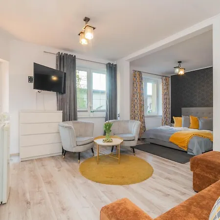 Monika Bed & Breakfast 4*