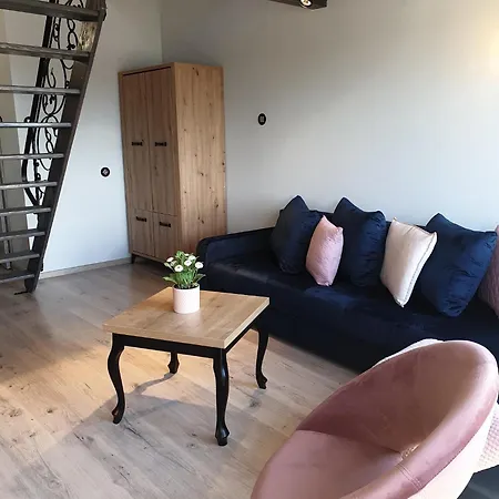 Monika Bed & Breakfast *